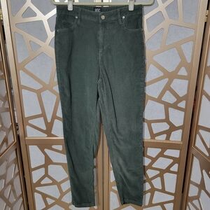 NWOT BDG URBAN OUTFITTERS Green Corduroy Mom High Rise Pants